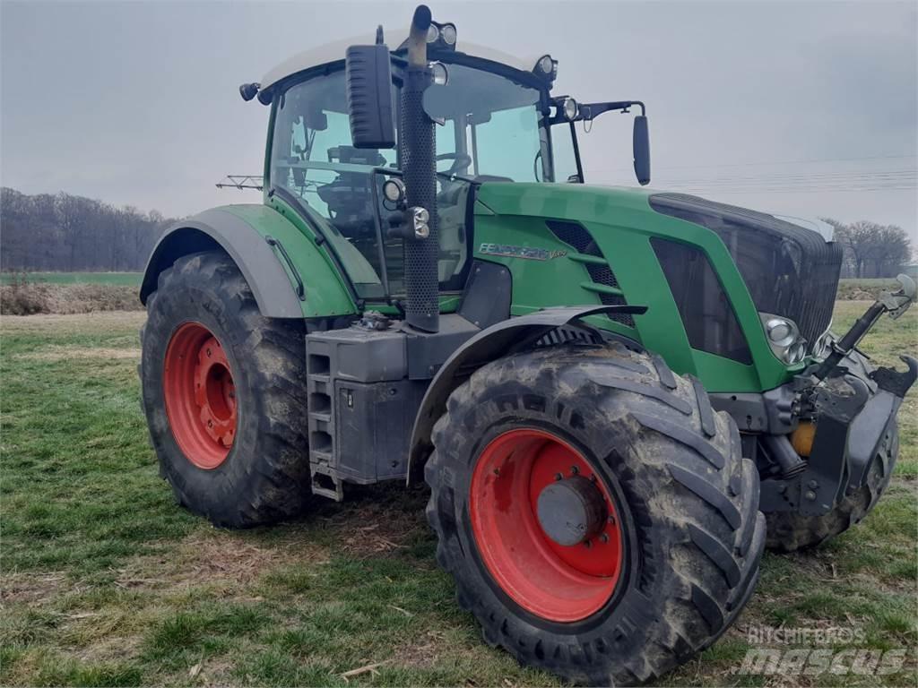 Fendt 826 Vario Traktoren