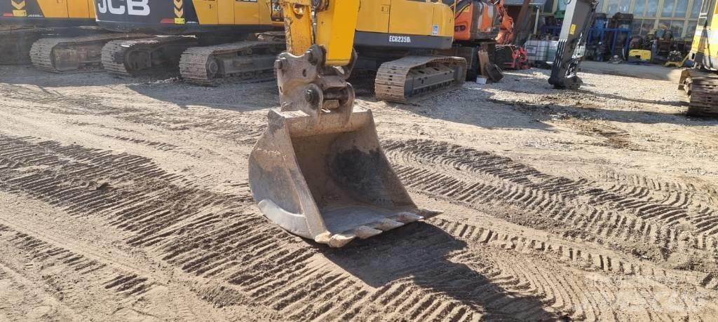 JCB JS 145 LC Plus Raupenbagger