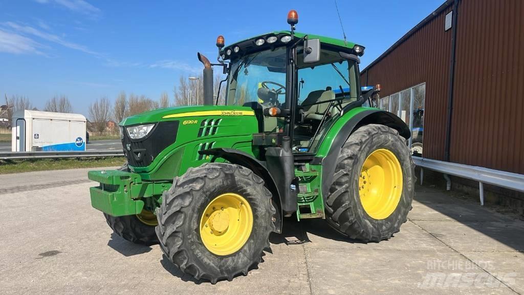 John Deere 6120 R Traktoren