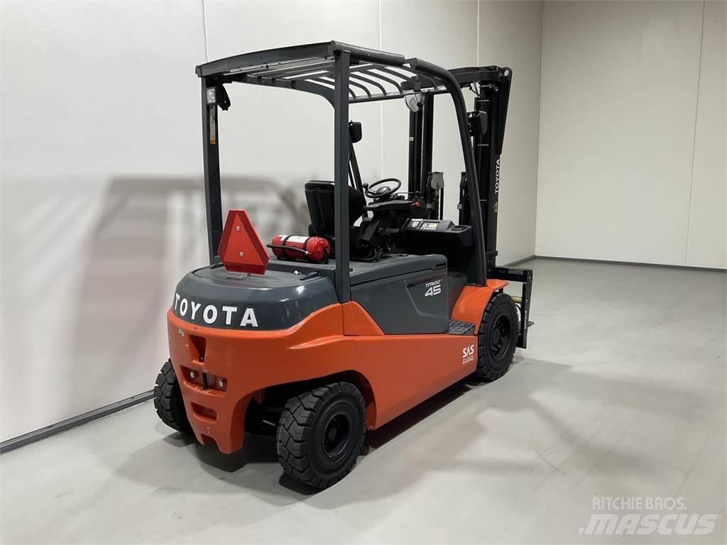 Toyota 8FBMT45 Elektro Stapler