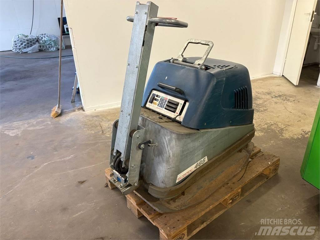 Swepac FB 465 Erdbauwalzen