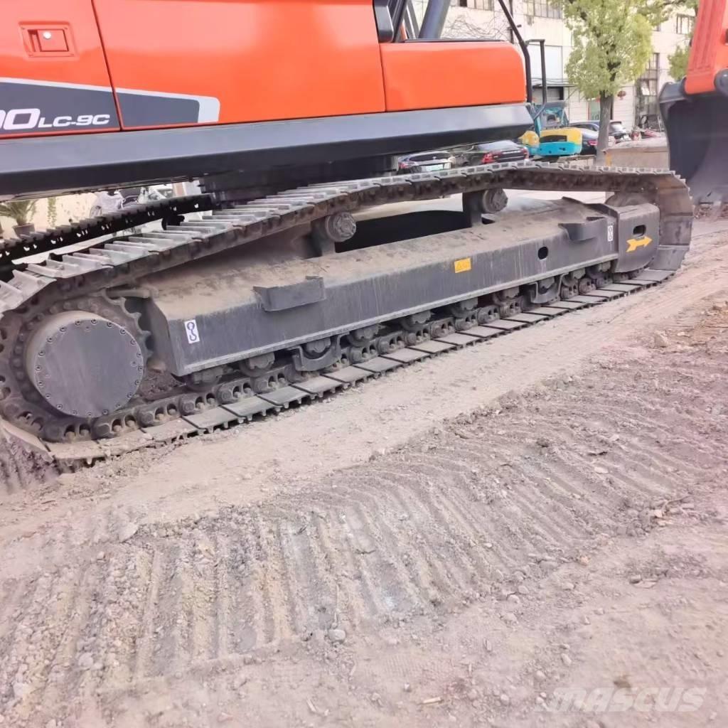 Doosan DX 300 LC Raupenbagger
