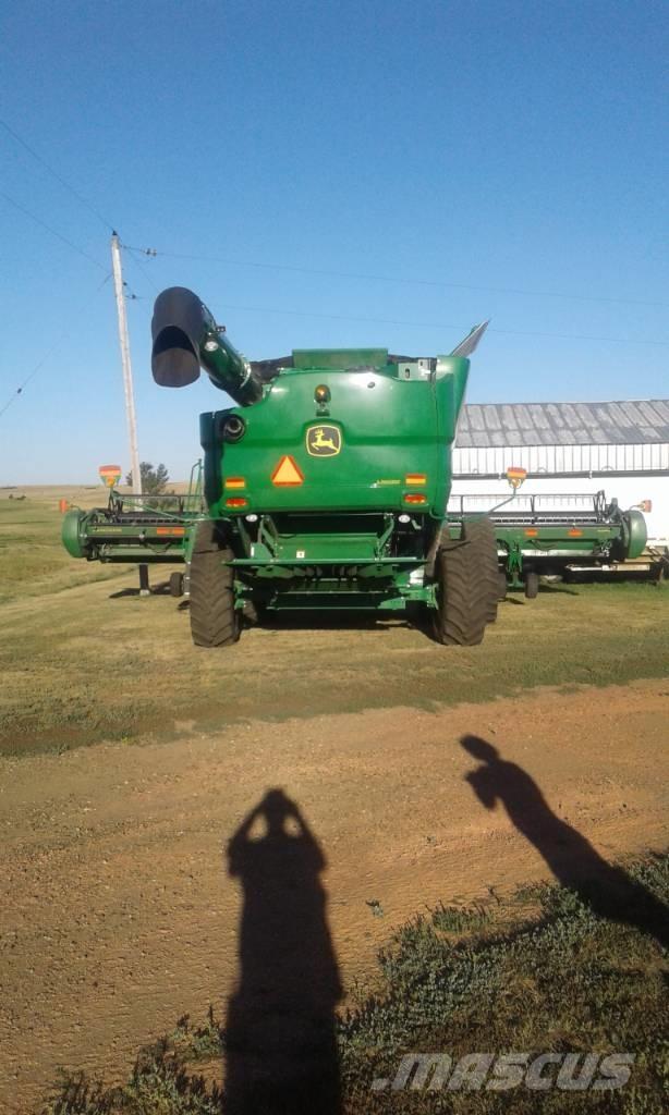 John Deere S 670 Mähdrescher