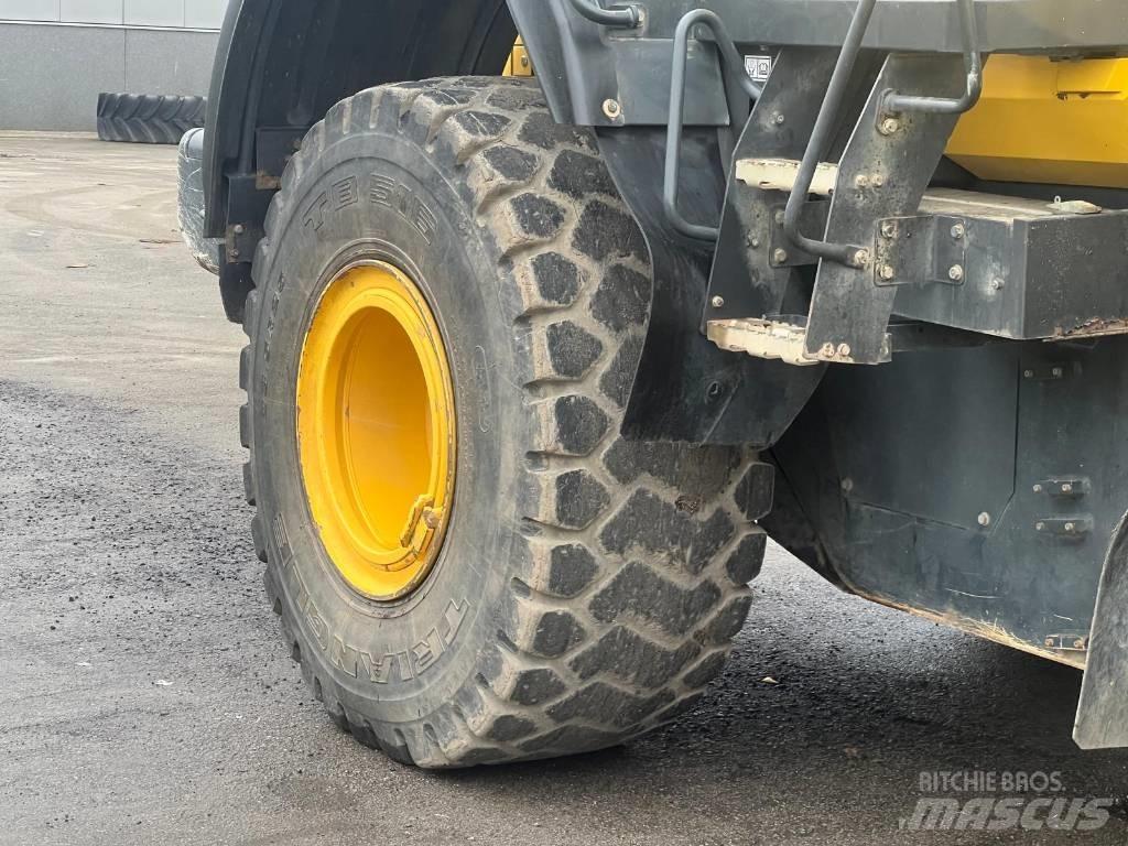 Komatsu WA 380-7 Radlader