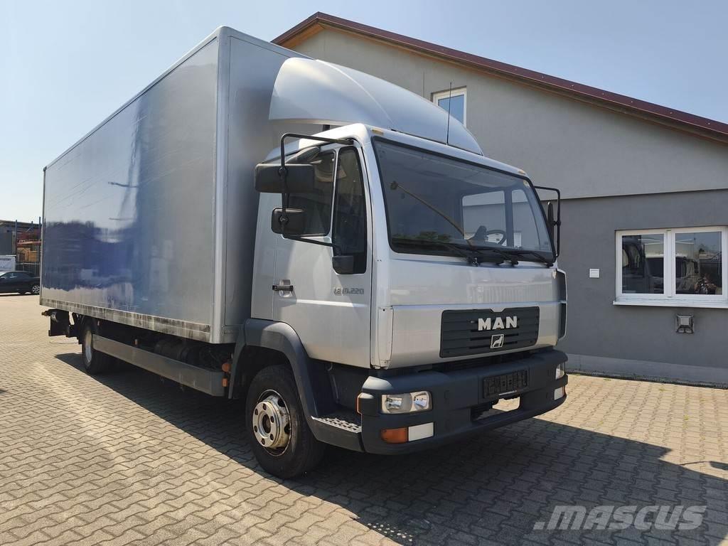 MAN LE 10.220 Kastenaufbau