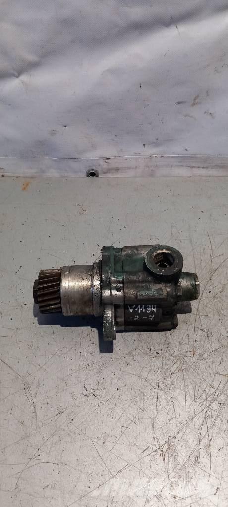 Volvo FH 12    2105480 Hydraulik