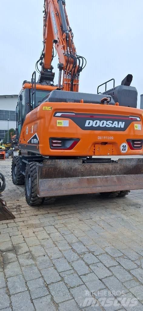 Doosan DX 190 W-7 Mobilbagger