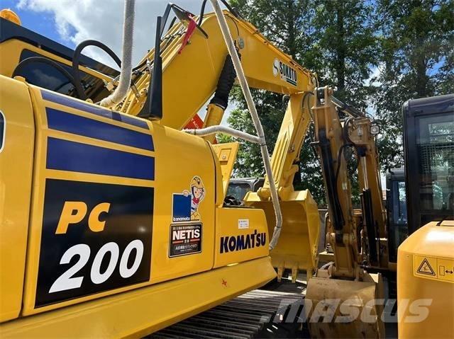 Komatsu PC 200-8 Raupenbagger