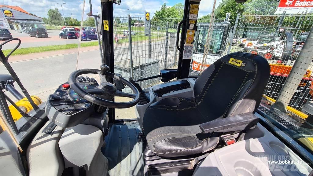 CAT 908 Radlader