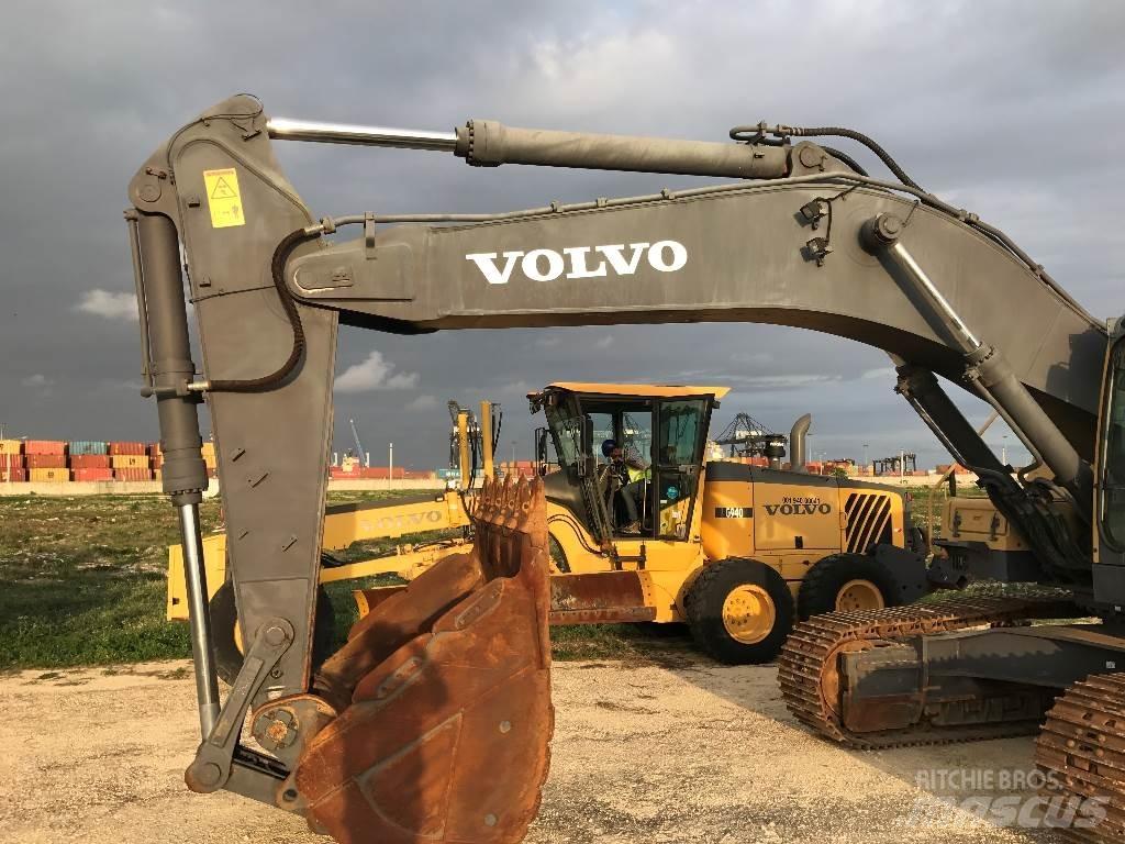 Volvo EC 460 B LC Raupenbagger