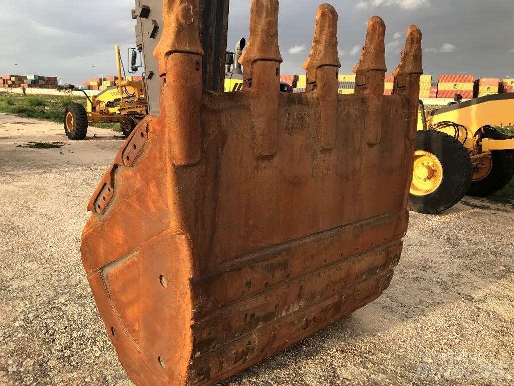 Volvo EC 460 B LC Raupenbagger