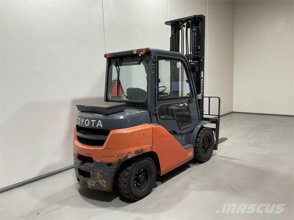 Toyota 40-8FD40N Diesel Stapler