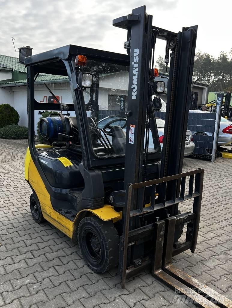 Komatsu FG15HT-21 Gas Stapler