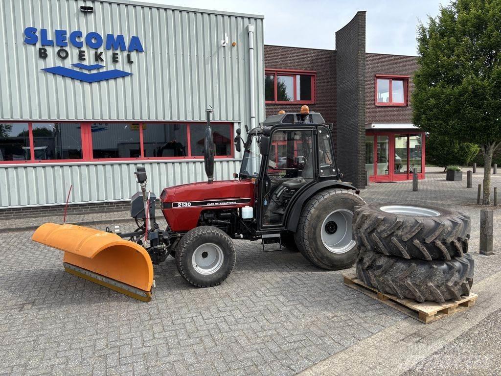 Case IH IH 2130 Traktoren