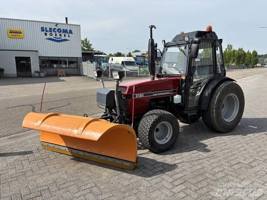 Case IH IH 2130 Traktoren