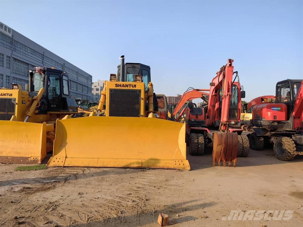 Shantui SD22 Bulldozer