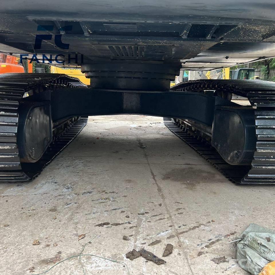 Hyundai 220LC-9S Raupenbagger