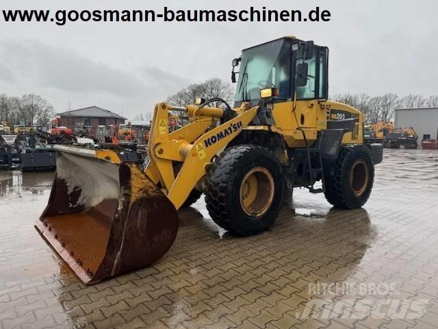 Komatsu WA 200 Radlader