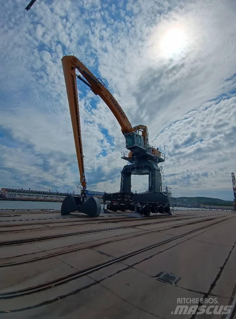 Liebherr LH 150 M Materialumschlag