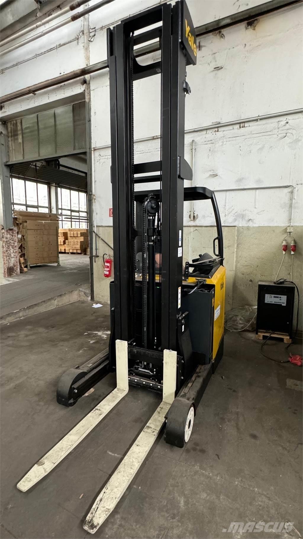 Yale MR16 Schubmaststapler