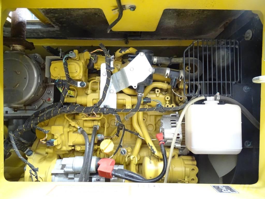CAT 310 Raupenbagger