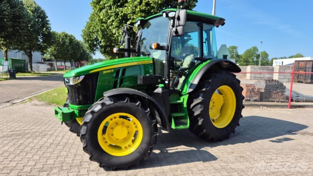 John Deere 5090 R Traktoren