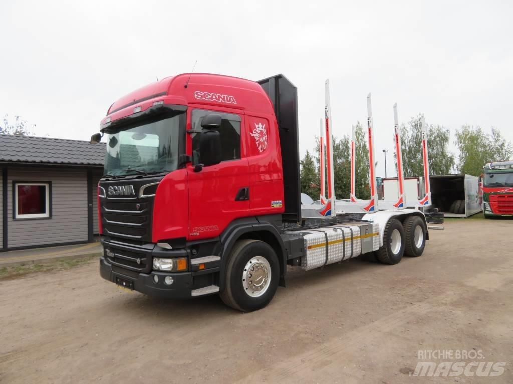 Scania R 520 Holzfahrzeuge