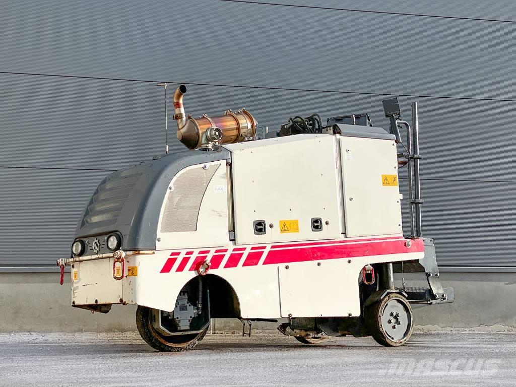 Wirtgen W 35 DC Asphaltfräsen