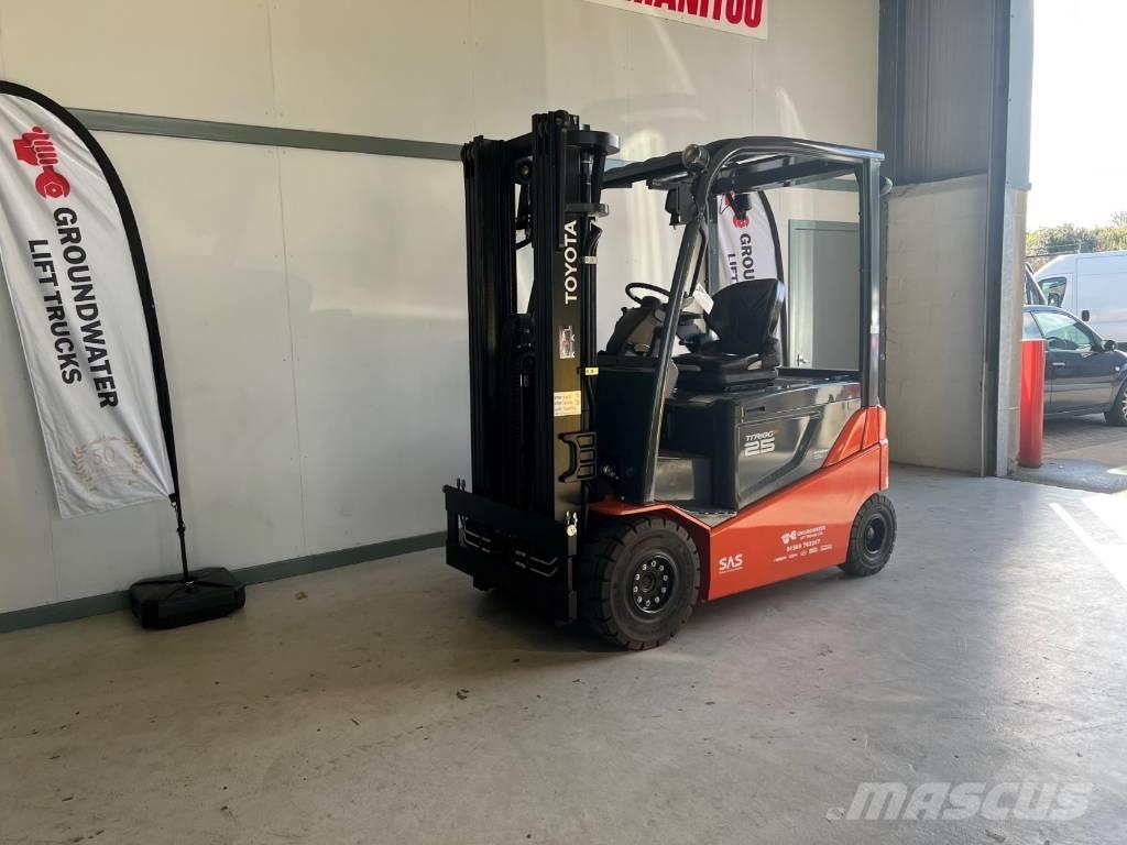 Toyota 8 FBMKT 25 Elektro Stapler
