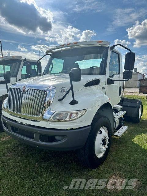 International MV607 Sattelzugmaschinen