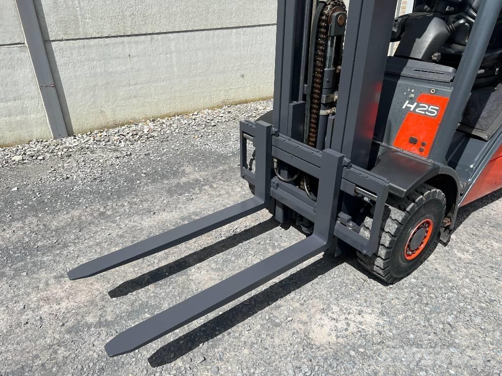 Linde H25D-01 Diesel Stapler