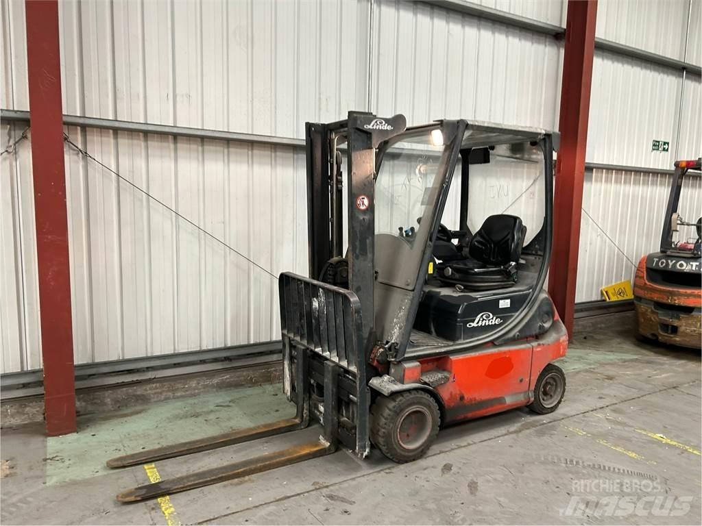 Linde E18P-02 Elektro Stapler
