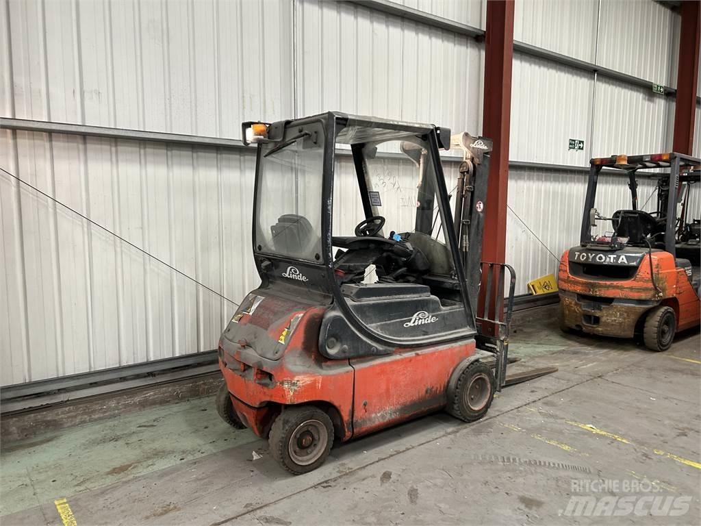 Linde E18P-02 Elektro Stapler
