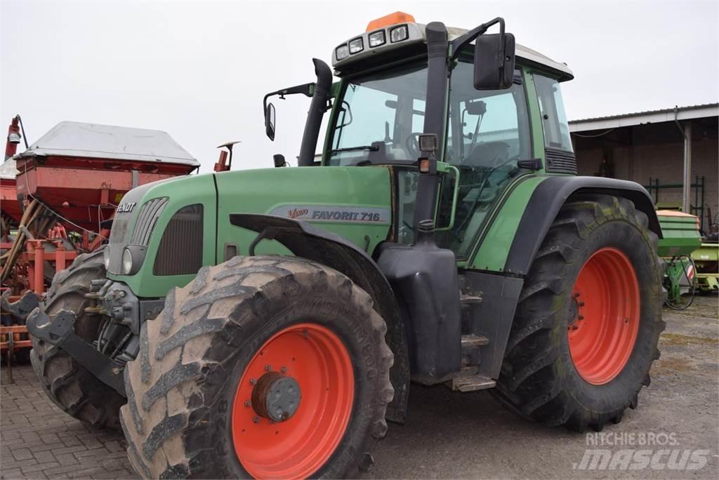 Fendt 716 Vario Traktoren