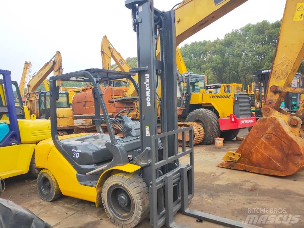 Komatsu FD 30 T-17 Diesel Stapler