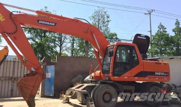 Doosan DH210W-7 Mobilbagger