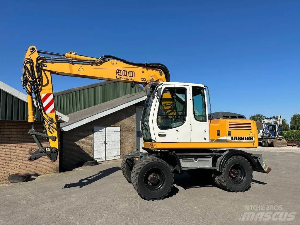 Liebherr A900C Mobilbagger