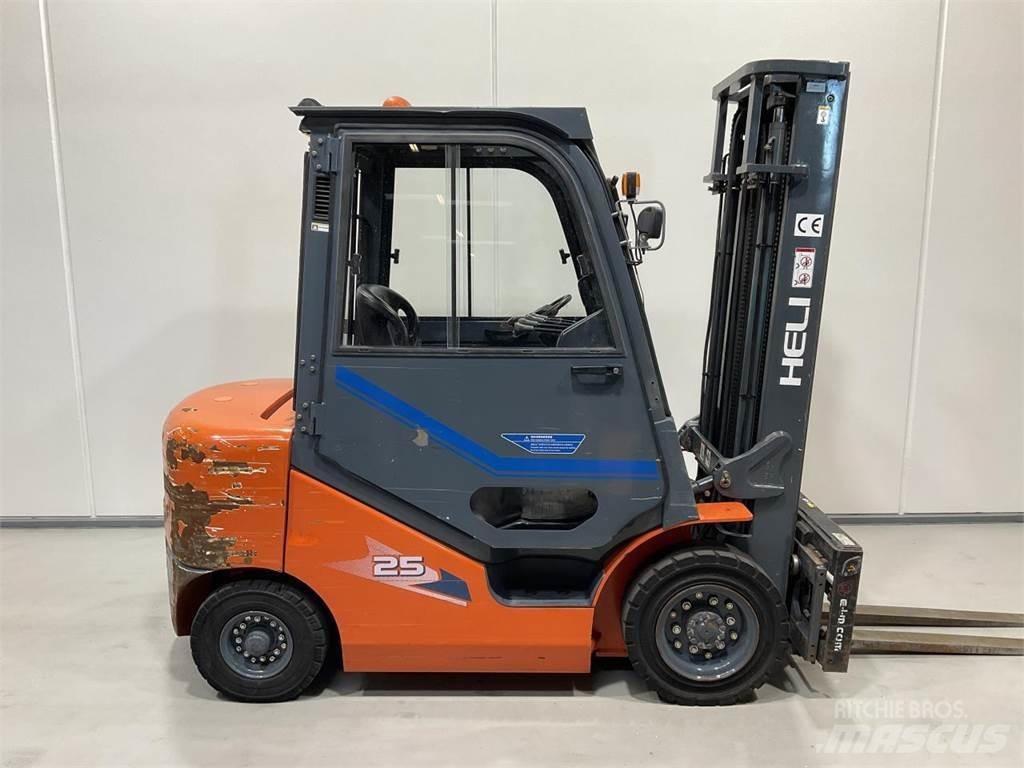 Heli CDCP25 Diesel Stapler