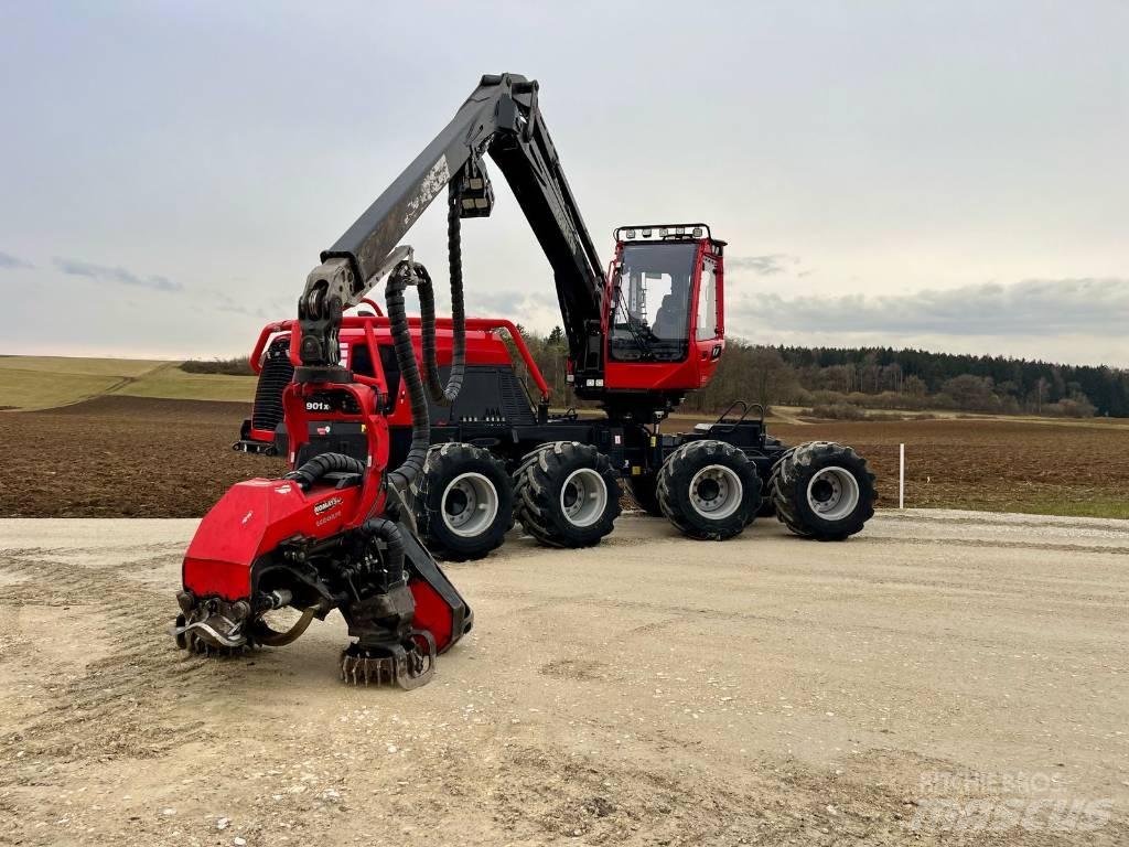 Komatsu 901 XC Harvester