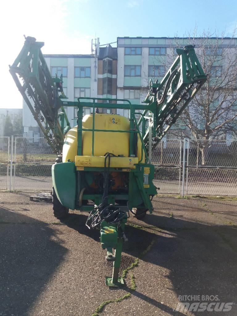 John Deere 732 Anhängespritzen