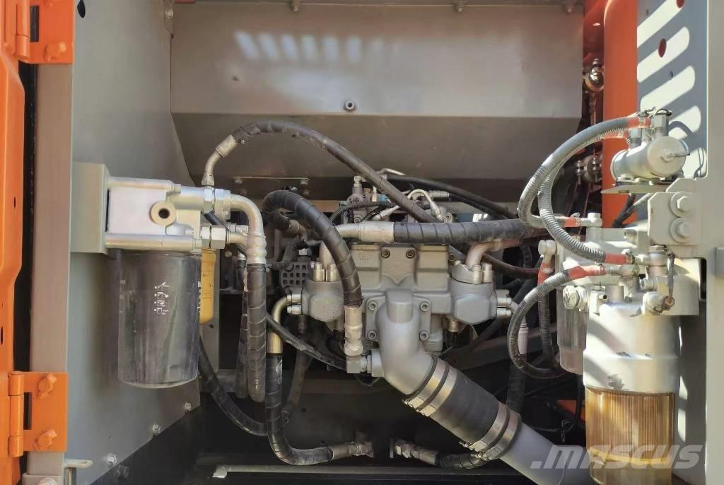 Hitachi ZX 240 Raupenbagger