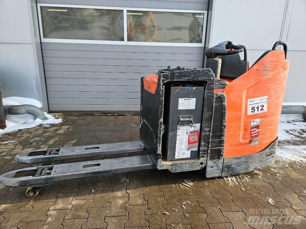 BT LPE 250 Elektro Stapler
