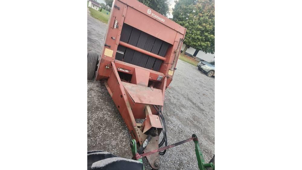 Hesston 540 Rundballenpressen