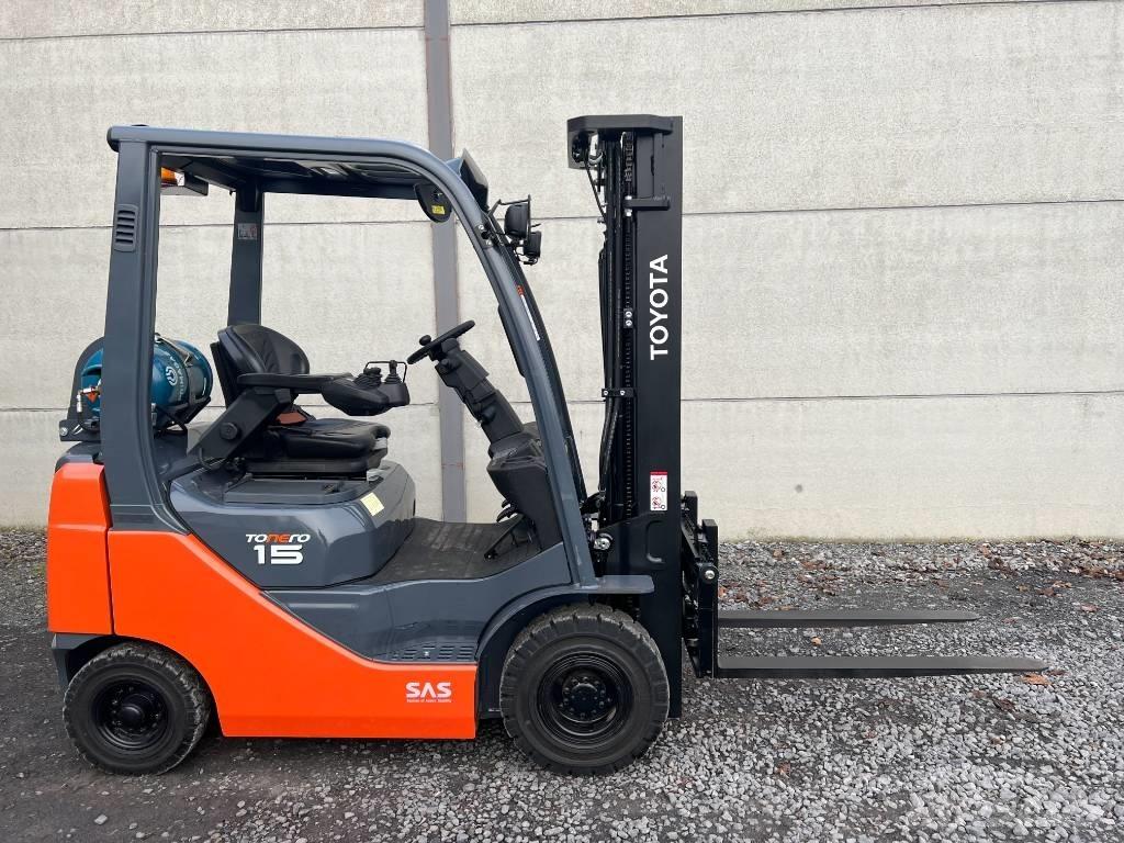 Toyota 02-8 FGF 15 Gas Stapler