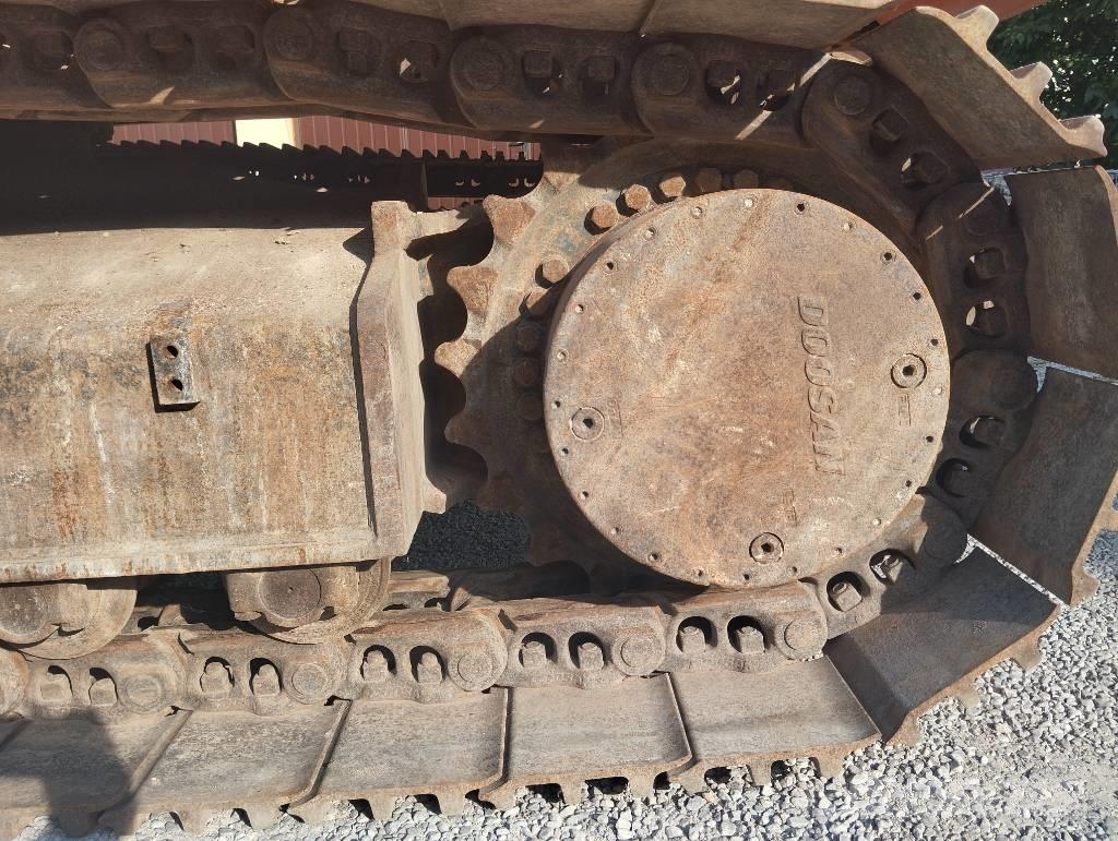 Doosan DX 300 LC Raupenbagger