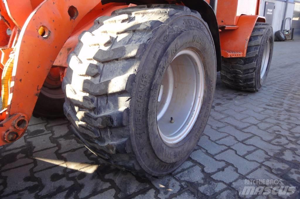 Schäffer 2436 Radlader