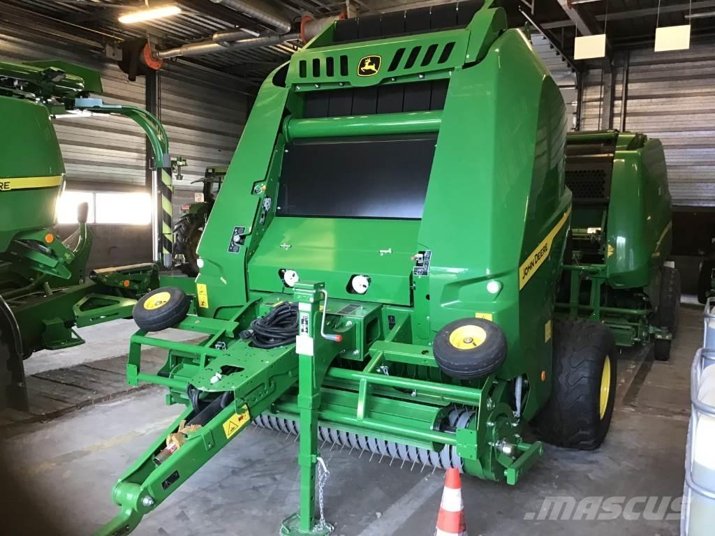 John Deere V461M Rundballenpressen