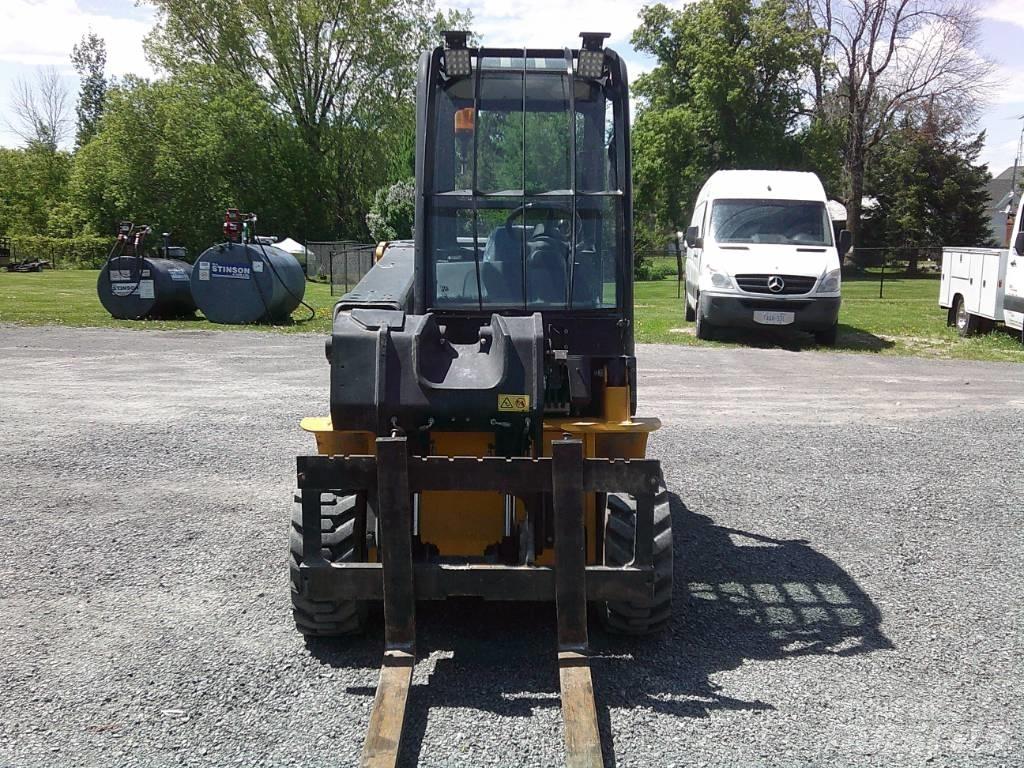 JCB 35 D Geländestapler