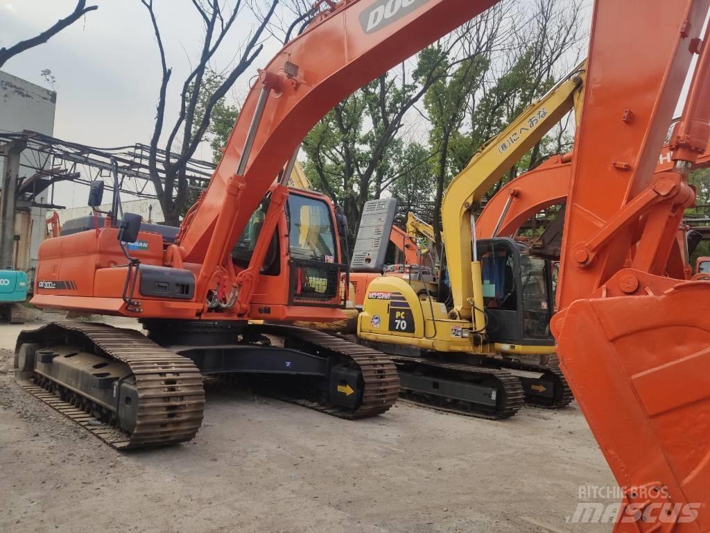 Doosan dx300 Raupenbagger