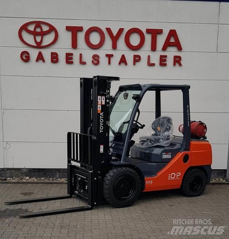 Toyota 02-8FGJF35 Gas Stapler